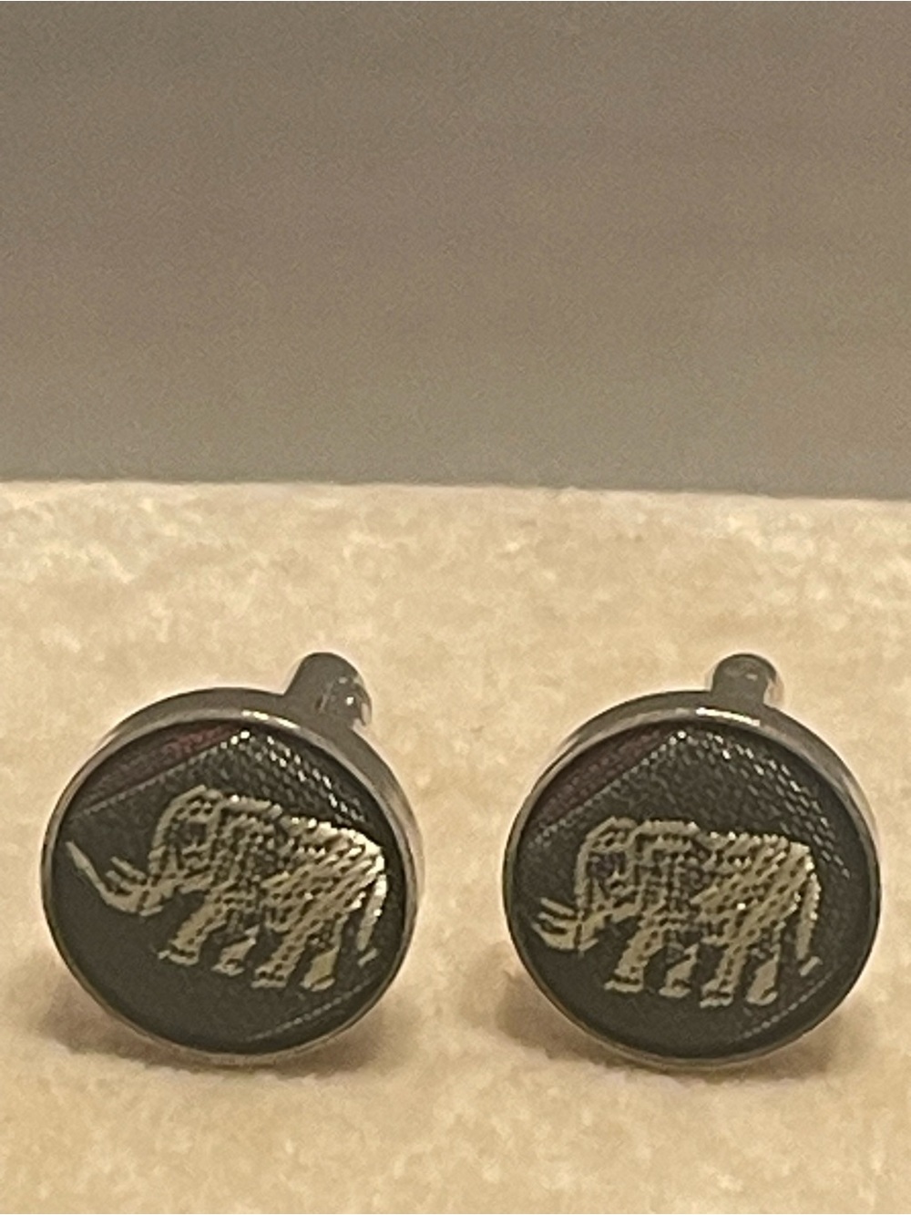 Men's Black Elephant Cufflinks - Classic Round Metal Design